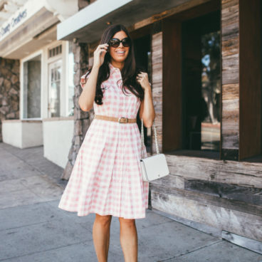 pink checkered dress with cork accents. so perfect for spring or an easter dress! love the chain bag too - huge trend for 2016.