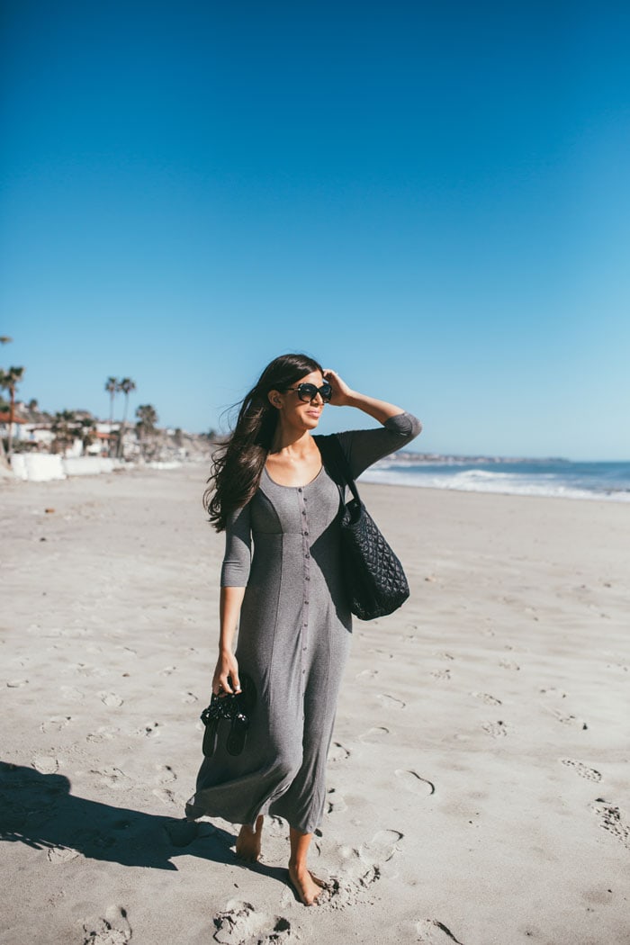 the prettiest, soft button-down gray dress. perfect for a casual beach day in the spring or a date night dressed up with some wedges and a cute bag!