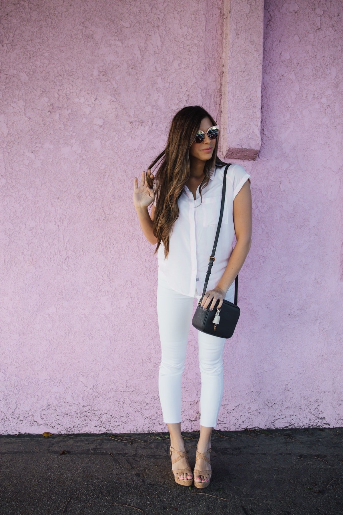 Cute pink stripe top, white jeans, perfect for summer!