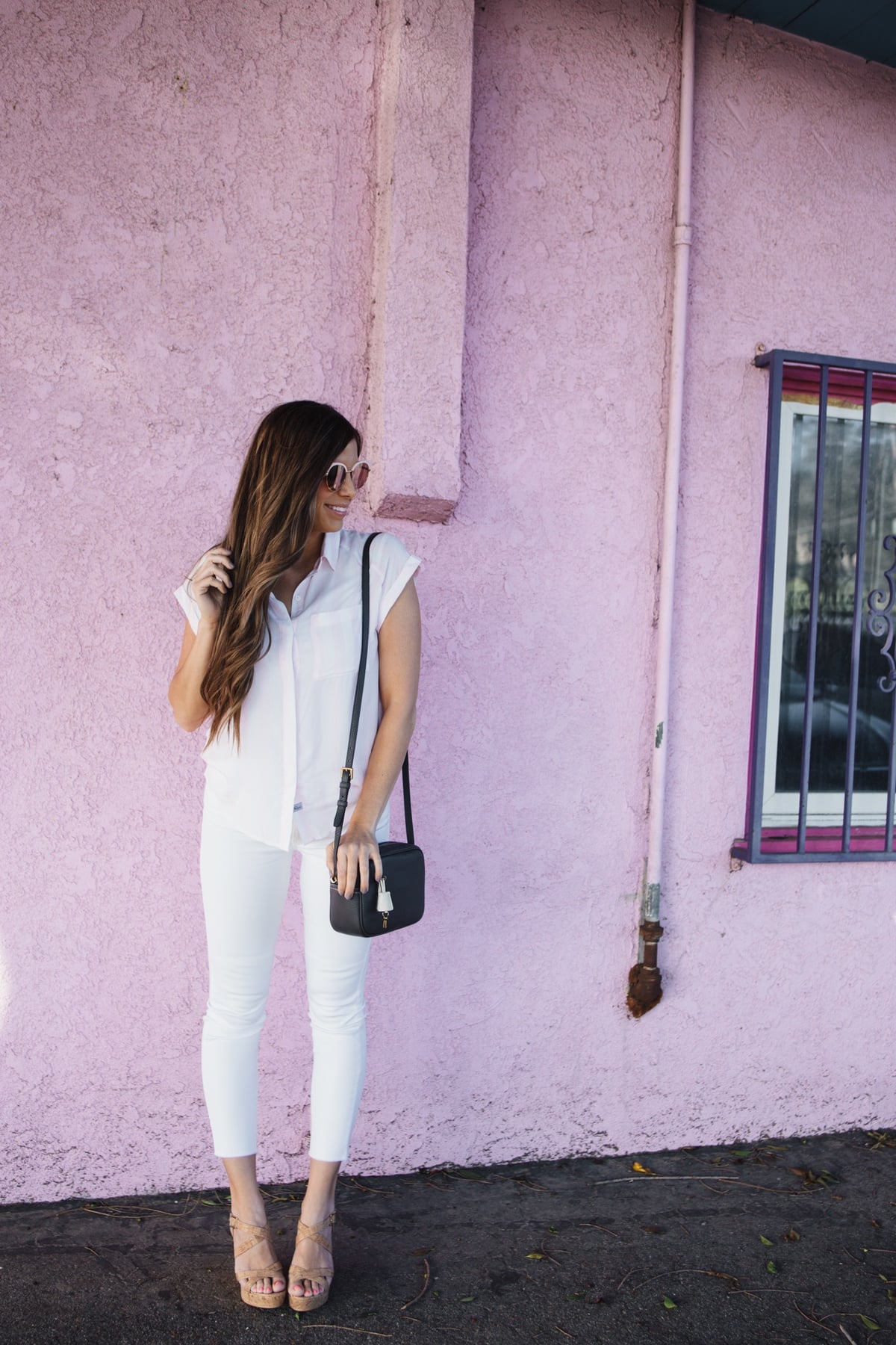 Cute pink stripe top, white jeans, perfect for summer!