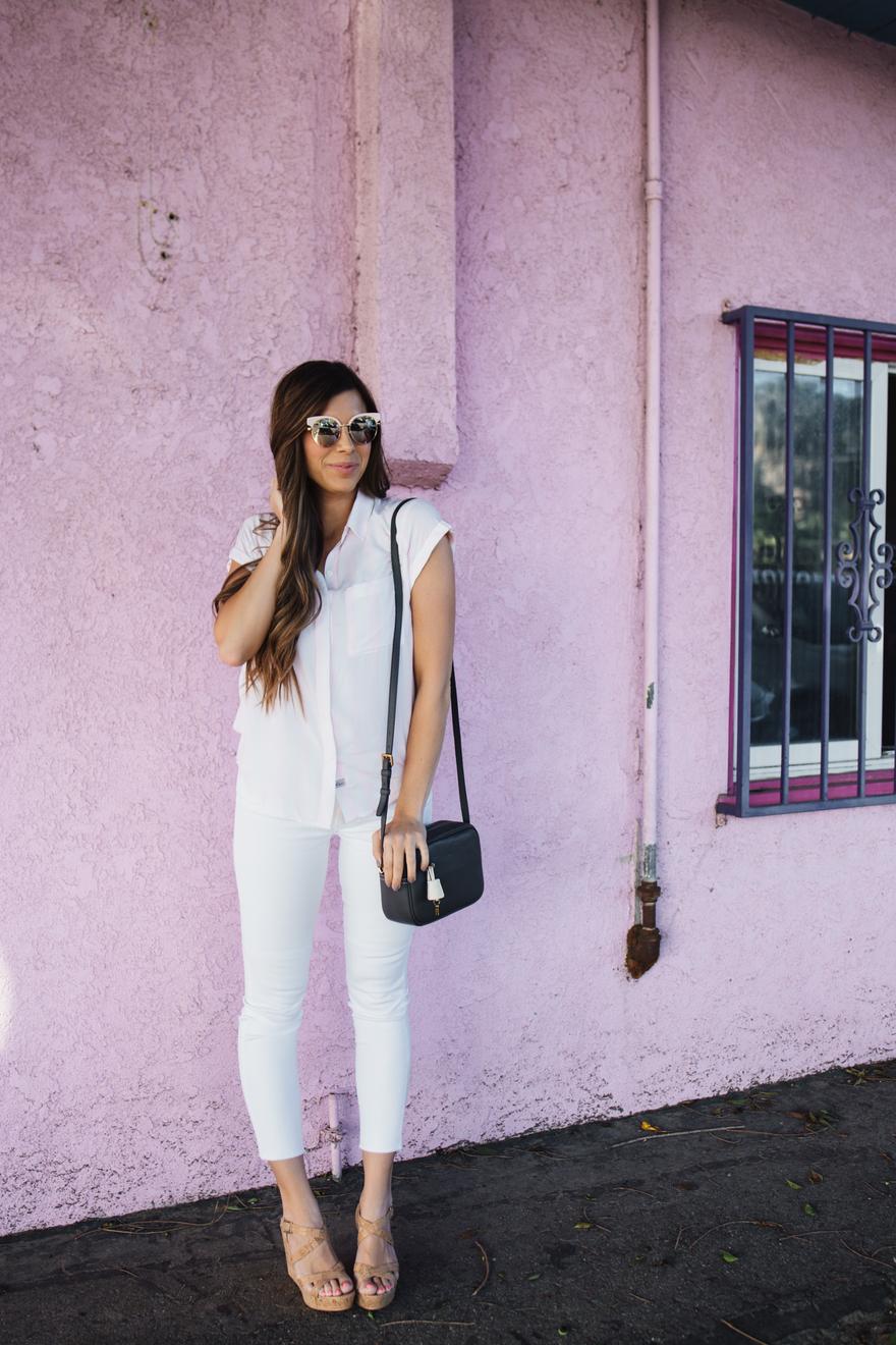 Cute pink stripe top, white jeans, perfect for summer!