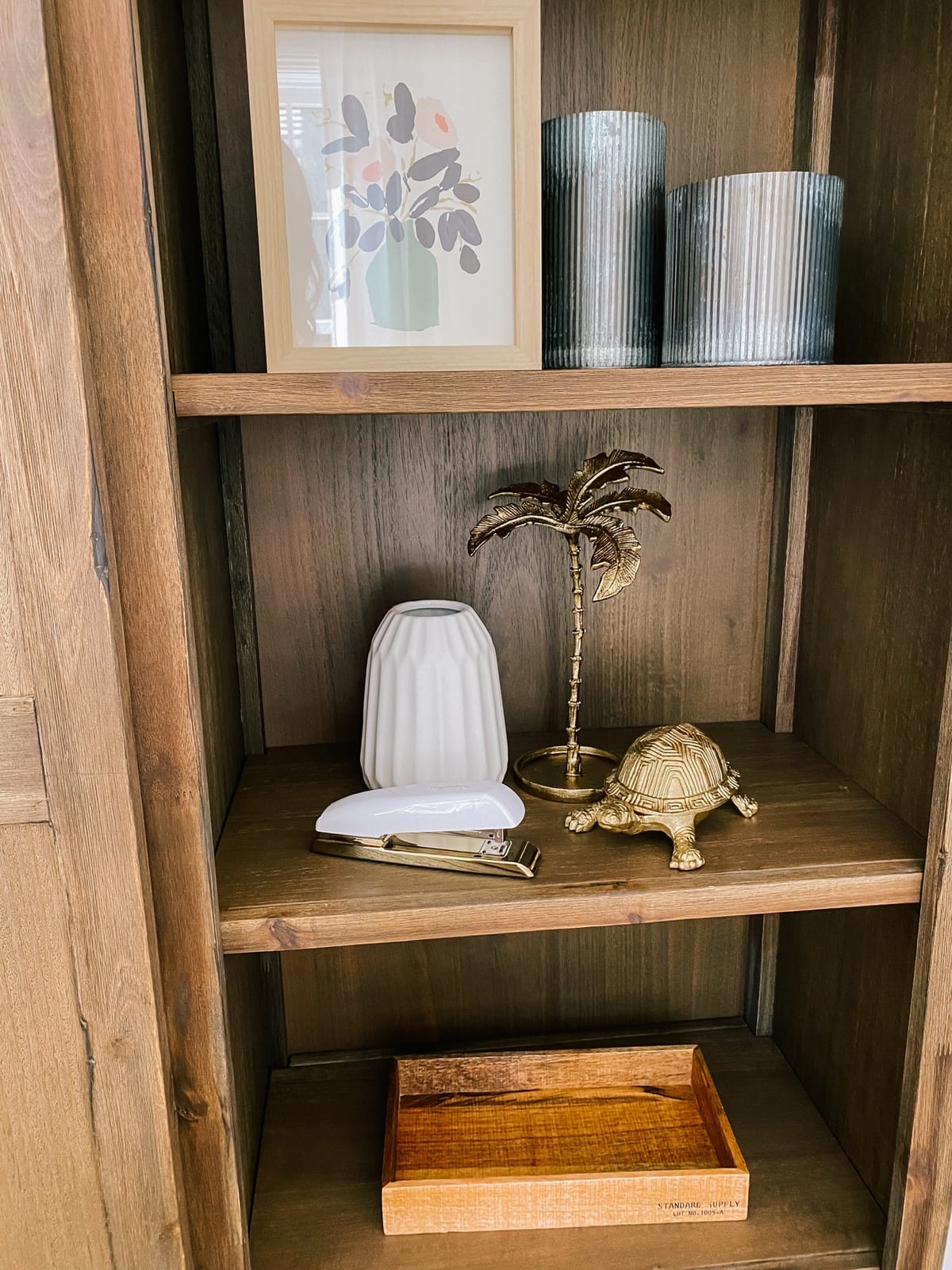 how to style built in bookshelves