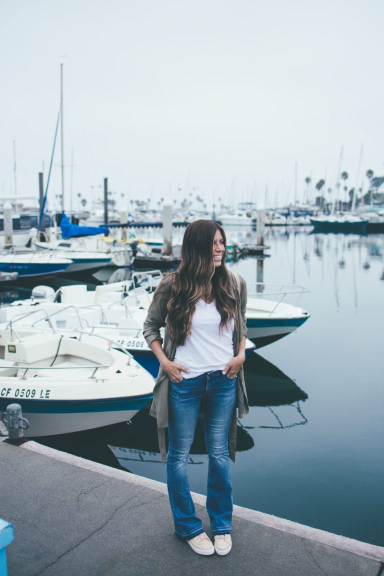 fall outfit white tshirt