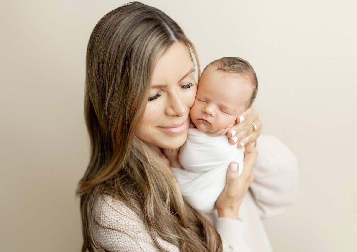 mom and baby newborn photos