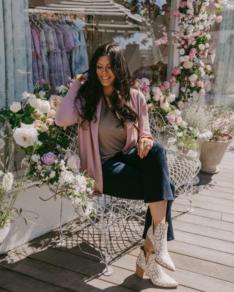 Huge Nordstrom Friends & Family sale! Mint Arrow