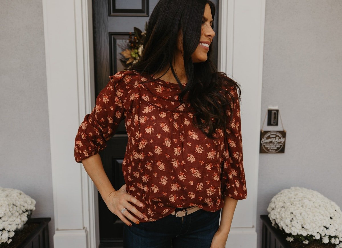 madewell floral ruffle top for thanksgiving outfit