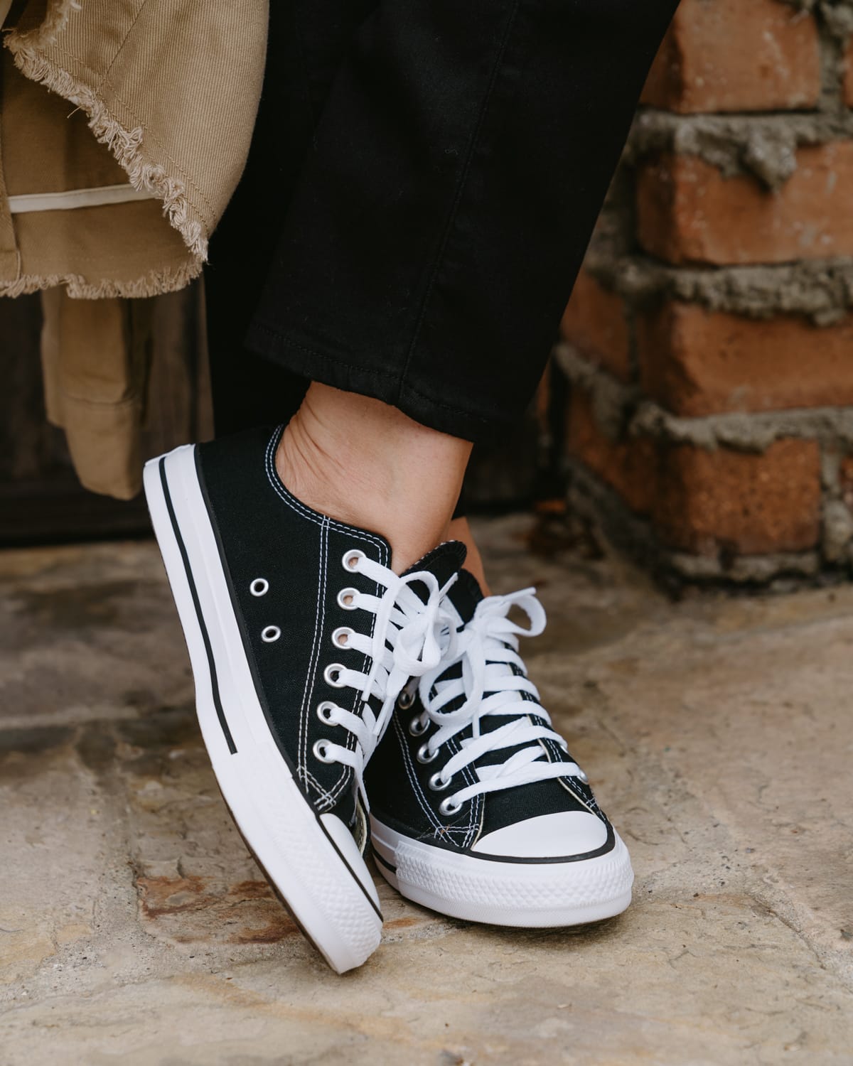 women's black converse for fall outfits 