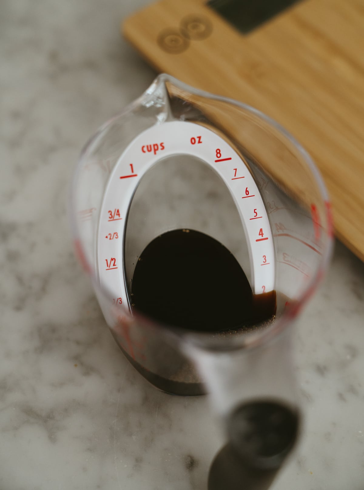 angled measuring cup 