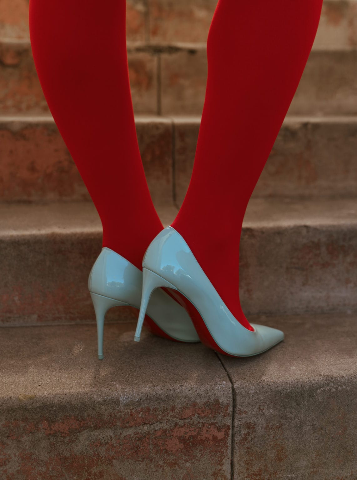 The best women's tights & 6 reasons I love wearing them! Mint Arrow