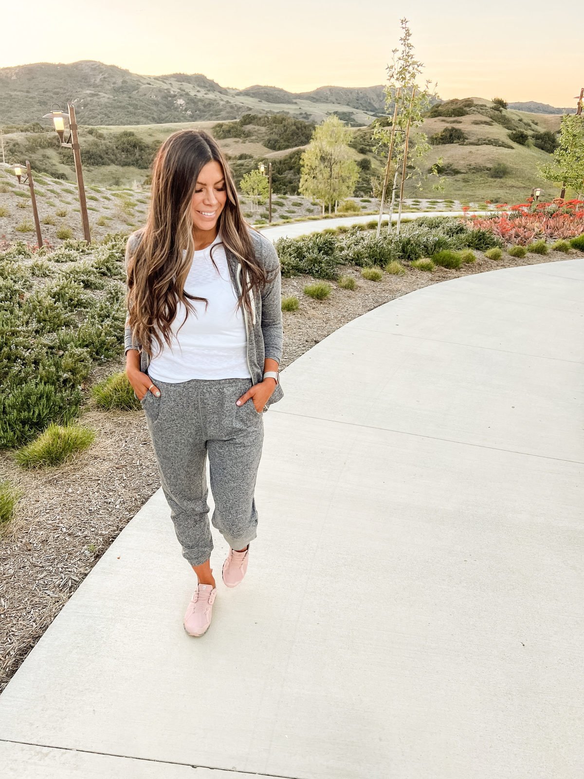 How to wear my TOP Vuori performance apparel finds all summer long! - Mint  Arrow