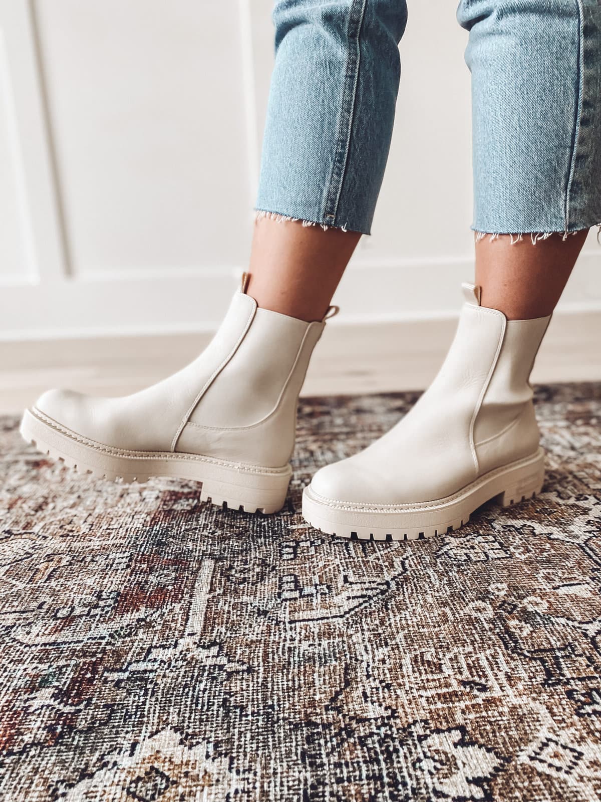 chelsea boots