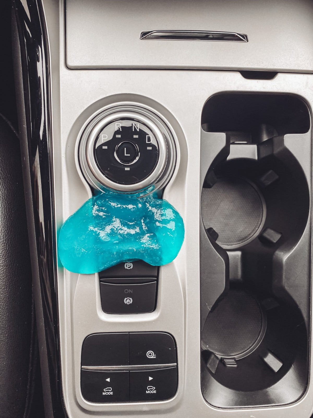 car cleaning putty