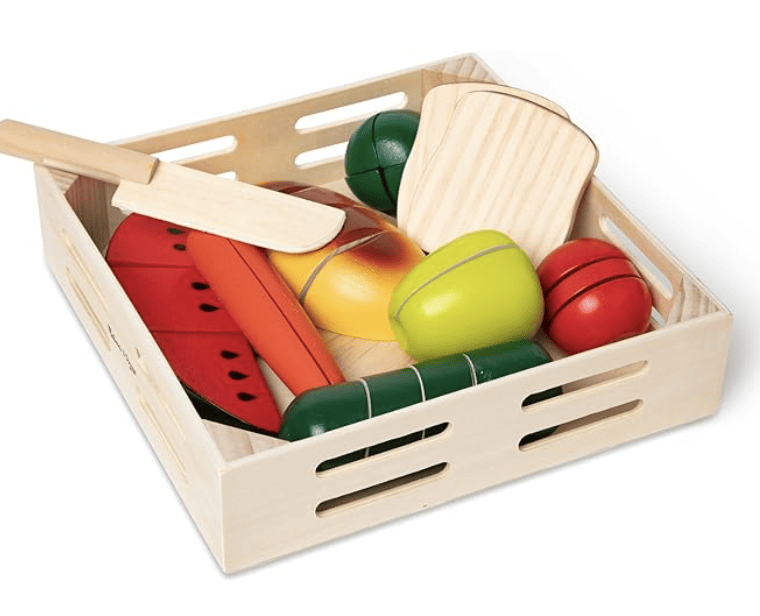 Wooden cutting set