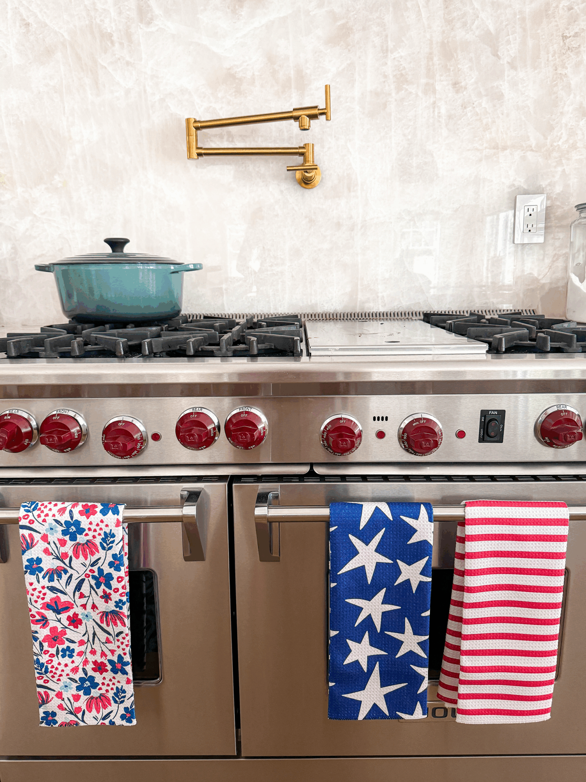Geometry towels on the stove