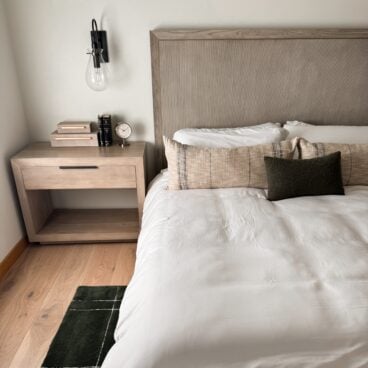 bedroom with cariloha