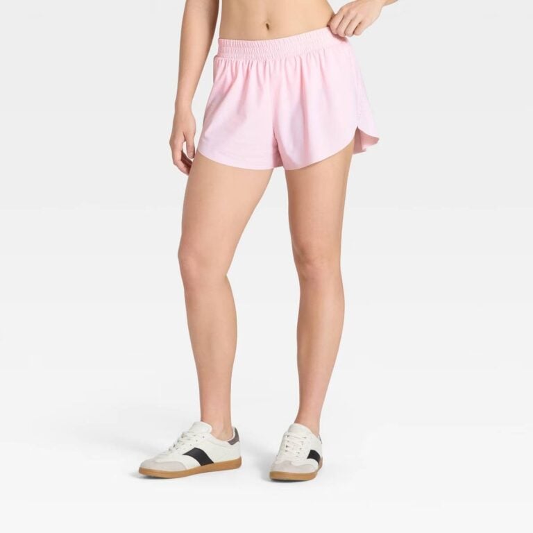 Women's Active Light Woven Mid-Rise Run Shorts 3_ - All In Motion™