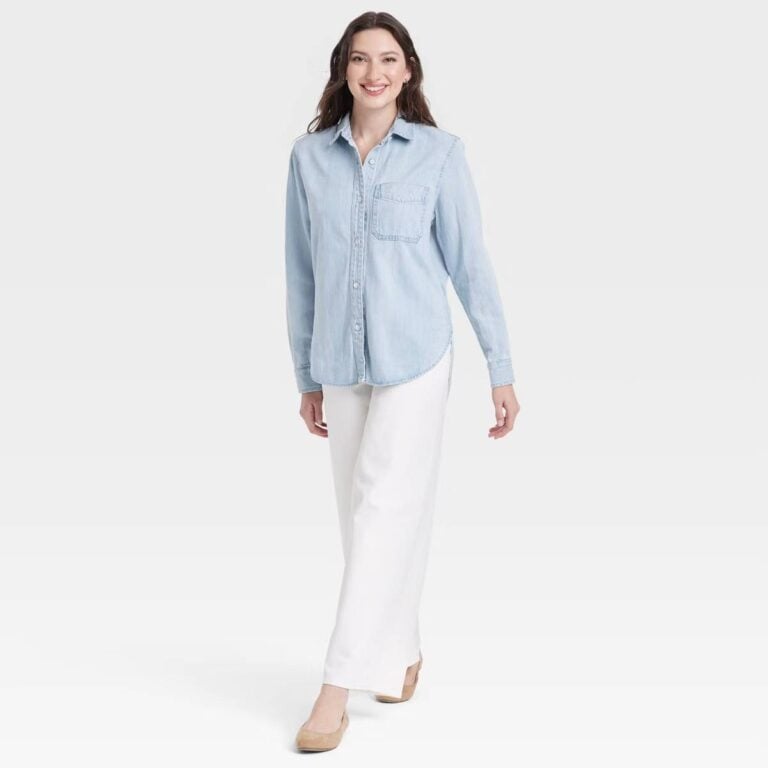 Women's Relaxed Fit Denim Button-Down Shirt