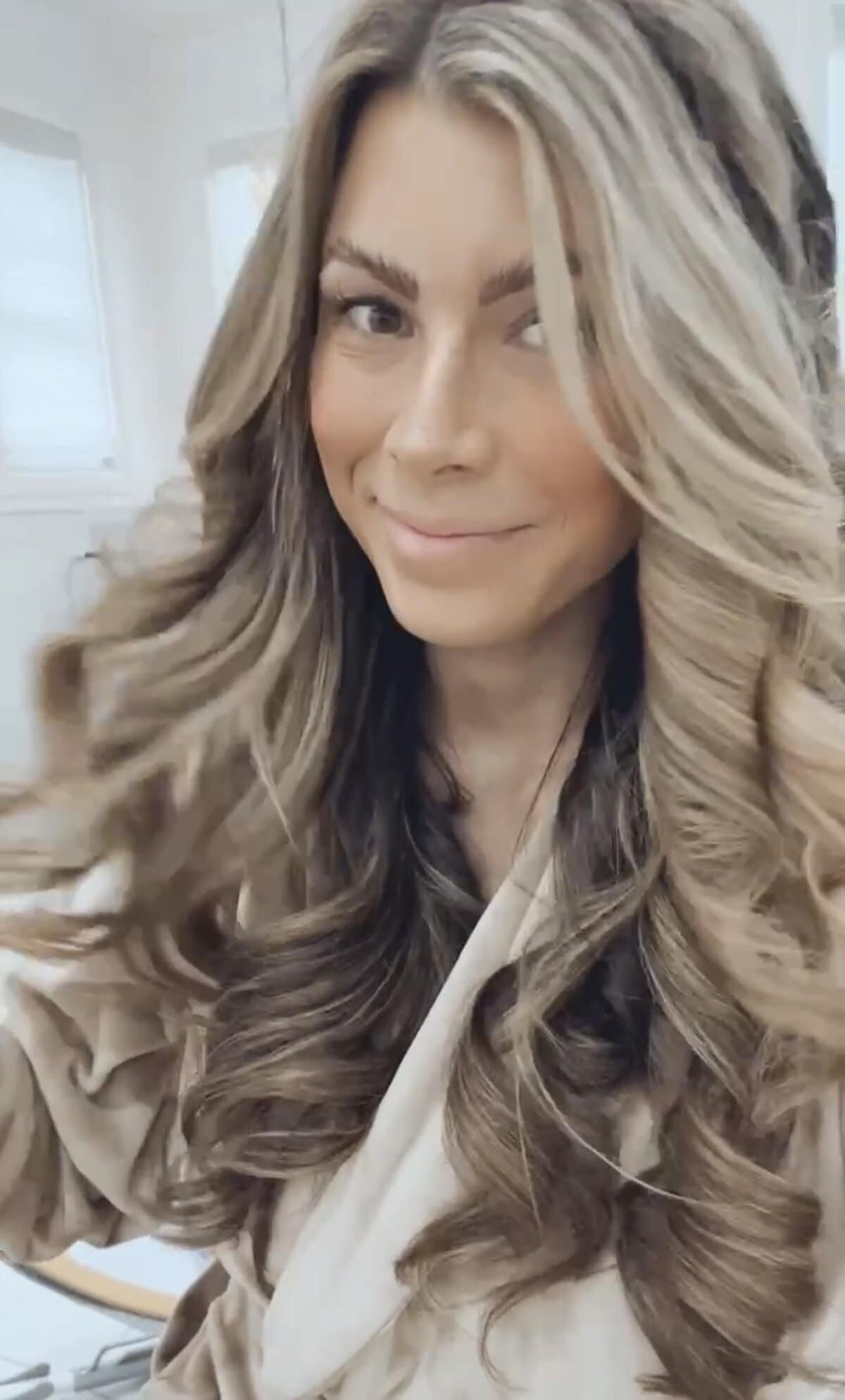 Corrine using Shark Flexstyle