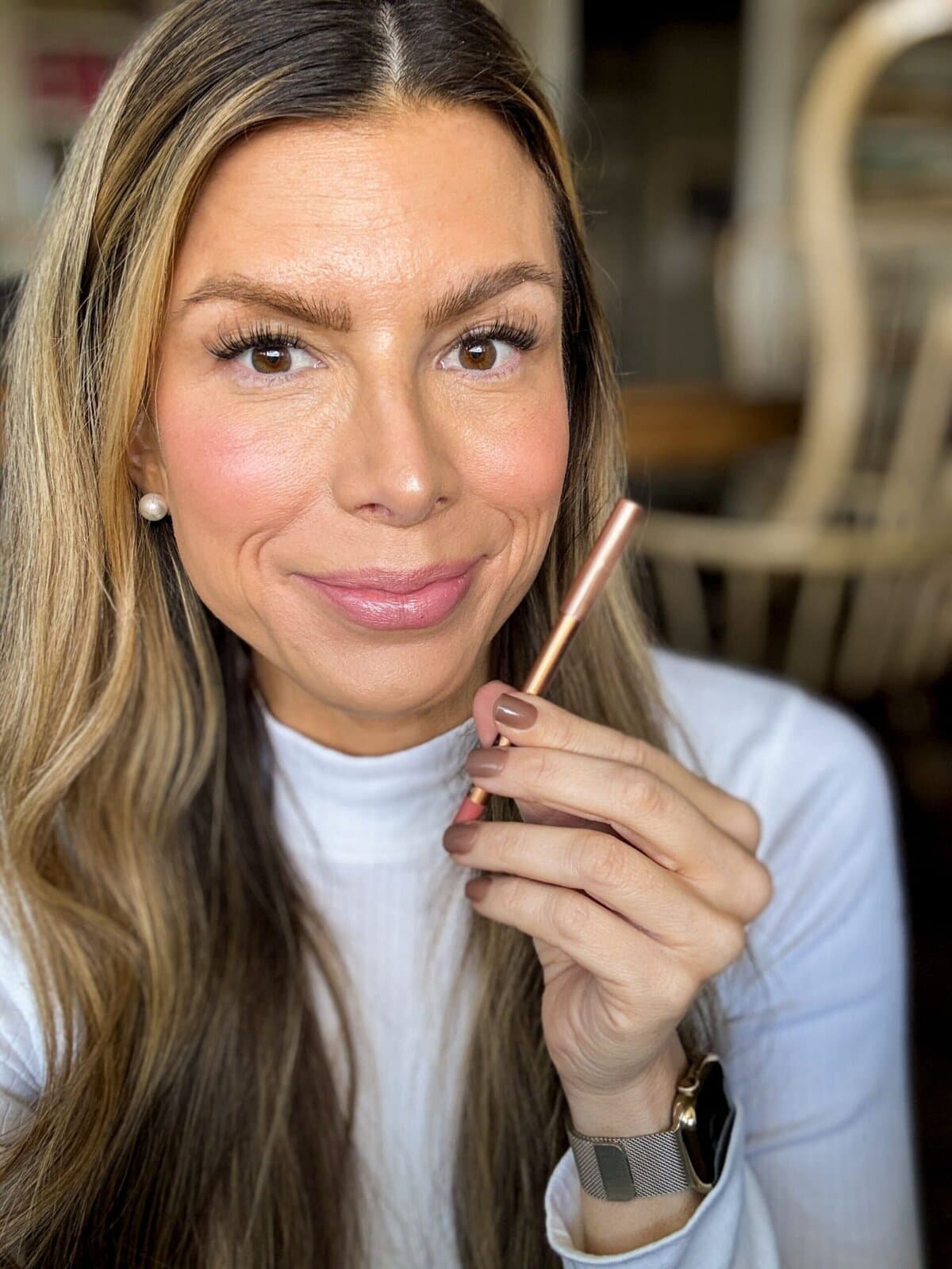 Corrine using Charlotte Tilbury Lip liner