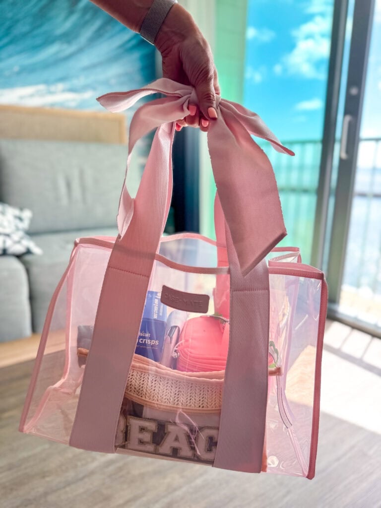 Folding beach bag in beige — 40% off Prime Day